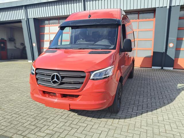 Mercedes-Benz SPRINTER 319 3.0 CDI L2H2 V6