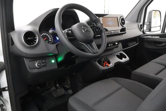 Mercedes-Benz SPRINTER 317 CDI Aut. | Bakwagen met Laadklep | Navigatiesysteem | DAB Ontvanger | Keyless Go | Airco