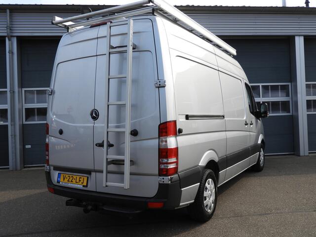 Mercedes-Benz SPRINTER 319 3.0 L2H2 V6 190 PK AIRCO | NAV | 3.5t TREKHAAK | IMPERIAAL