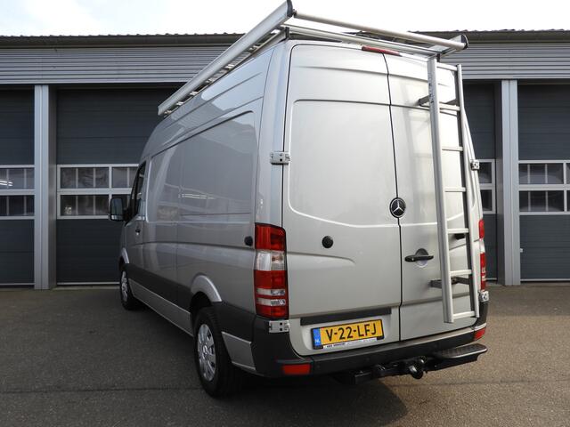 Mercedes-Benz SPRINTER 319 3.0 L2H2 V6 190 PK AIRCO | NAV | 3.5t TREKHAAK | IMPERIAAL