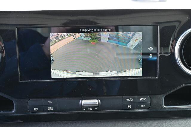 Mercedes-Benz SPRINTER 516 CDI L3 Bakwagen met Dhollandia laadklep Trekhaak, MBUX 10.25 met camera en navigatie