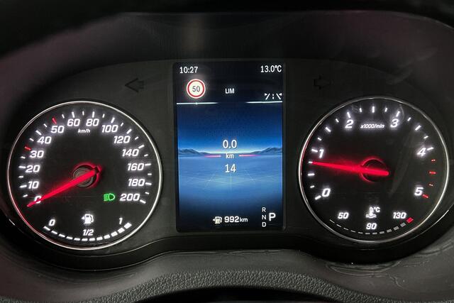 Mercedes-Benz SPRINTER 319 1.9 CDI L2H1 RWD Automaat | Parkeersensoren | Camera | LED | Adaptief cruise control