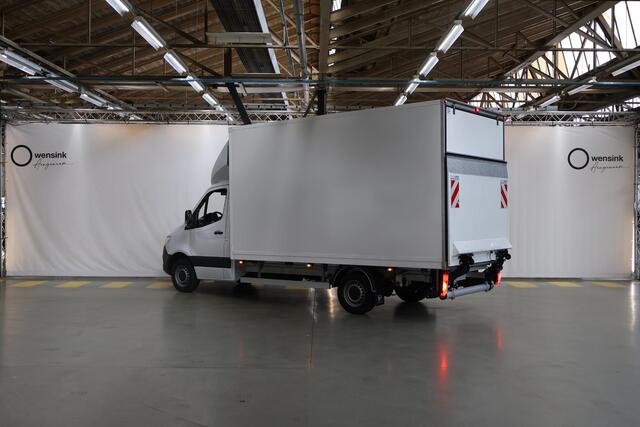 Mercedes-Benz SPRINTER 317 CDI L3 Bakwagen met Laadklep | Navigatie | Bluetooth | Airco | Keyless Go | Bakwagen | Laadklep | 3-zits | 1000 KG. Laadvermogen | Certified