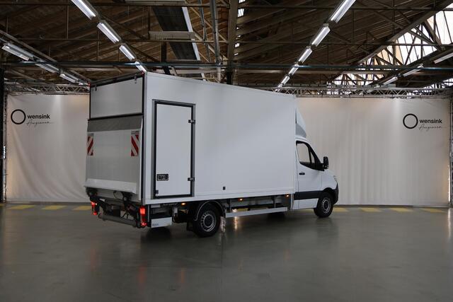 Mercedes-Benz SPRINTER 317 CDI L3 Bakwagen met Laadklep | Navigatie | Bluetooth | Airco | Keyless Go | Bakwagen | Laadklep | 3-zits | 1000 KG. Laadvermogen | Certified