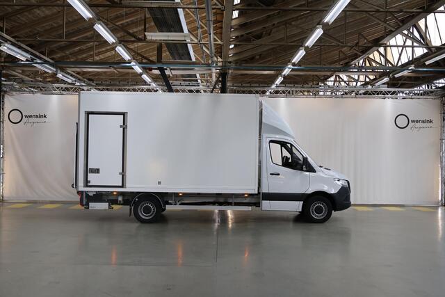 Mercedes-Benz SPRINTER 317 CDI L3 Bakwagen met Laadklep | Navigatie | Bluetooth | Airco | Keyless Go | Bakwagen | Laadklep | 3-zits | 1000 KG. Laadvermogen | Certified