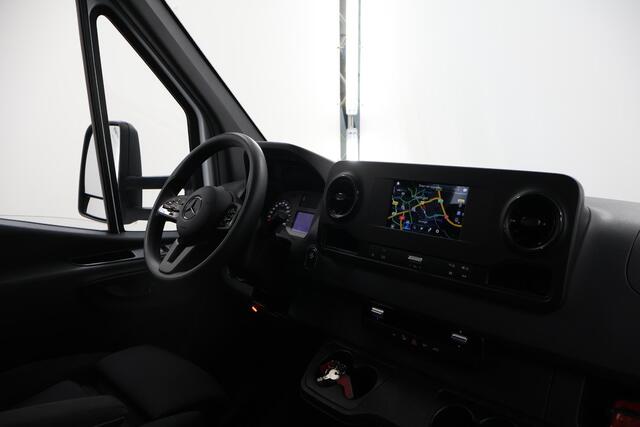 Mercedes-Benz SPRINTER 317 CDI L3 Bakwagen met Laadklep | Navigatie | Bluetooth | Airco | Keyless Go | Bakwagen | Laadklep | 3-zits | 1000 KG. Laadvermogen | Certified