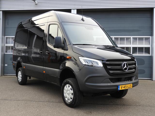 Mercedes-Benz SPRINTER 319 1.9 CDI L2H2 4x4 LED | 10,25" MBUX | DISTRONIC