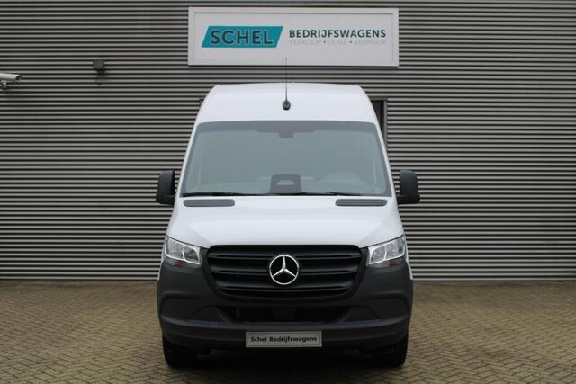Mercedes-Benz SPRINTER 317CDI L2H2 Pro - Mbux 10 - 3.5t Trekhaak - Betimmering - Camera - Carplay - Bind spot - Cruise - Smartphone integratie - Rijklaar
