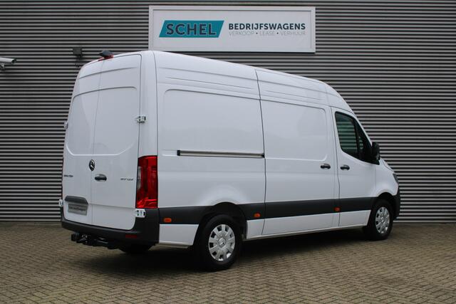 Mercedes-Benz SPRINTER 317CDI L2H2 Pro - Mbux 10 - 3.5t Trekhaak - Betimmering - Camera - Carplay - Bind spot - Cruise - Smartphone integratie - Rijklaar