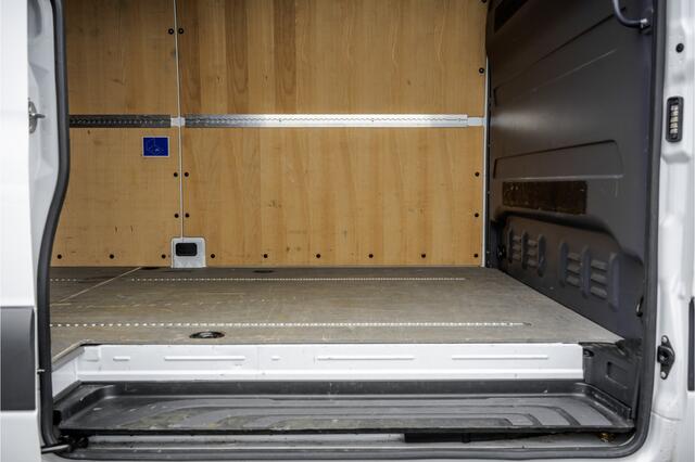 Mercedes-Benz SPRINTER 317 CDI L3h2 | Automaat | MBUX | Navigatie | Euro 6 | 170 PK | Climate | Carplay | PDC