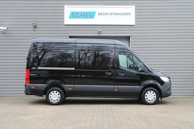 Mercedes-Benz SPRINTER 317CDI L2H2 Pro - Mbux 10 - 3.5t Trekhaak - Betimmering - Camera - Carplay - Bind spot - Cruise - Smartphone integratie - Rijklaar