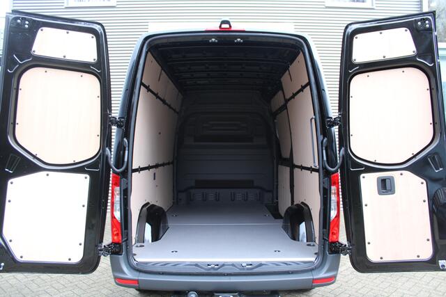 Mercedes-Benz SPRINTER 317CDI L2H2 Pro - Mbux 10 - 3.5t Trekhaak - Betimmering - Camera - Carplay - Bind spot - Cruise - Smartphone integratie - Rijklaar