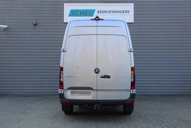 Mercedes-Benz SPRINTER 317CDI L2H2 Select - LED - Mbux 10 - 3.5t Trekhaak - Geveerde Stoel - Betimmering - Camera - Carplay - Bind spot - Cruise - Rijklaar
