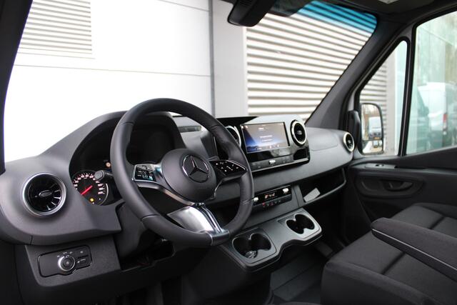 Mercedes-Benz SPRINTER 317CDI L2H2 Select - LED - Mbux 10 - 3.5t Trekhaak - Geveerde Stoel - Betimmering - Camera - Carplay - Bind spot - Cruise - Rijklaar