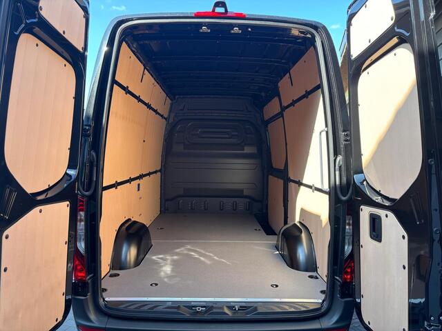 Mercedes-Benz SPRINTER 319 Pro 3,5t trekhaak LED