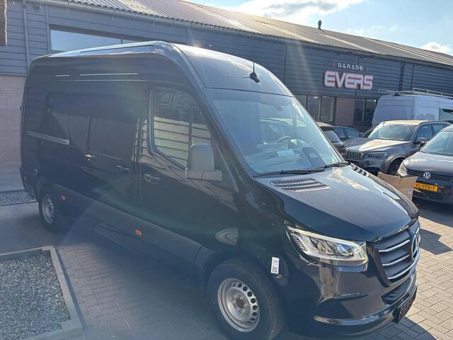 Mercedes-Benz SPRINTER 319 Pro 3,5t trekhaak LED