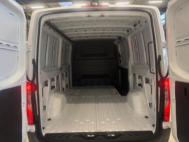 Mercedes-Benz SPRINTER 317CDI L2H1 Automaat Airco Navi Cruisecontrol 3500KG Trekhaak NIEUW BPM VRIJ