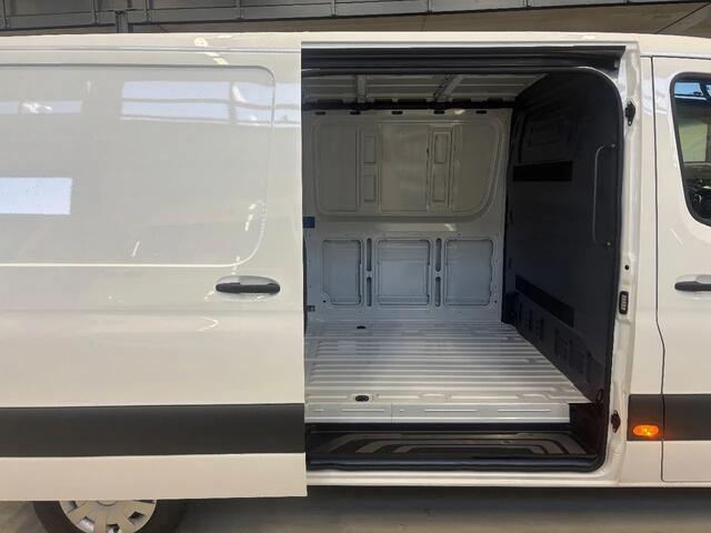 Mercedes-Benz SPRINTER 317CDI L2H1 Automaat Airco Navi Cruisecontrol 3500KG Trekhaak NIEUW BPM VRIJ