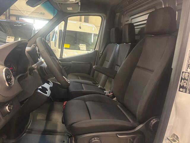 Mercedes-Benz SPRINTER 317CDI L2H1 Automaat Airco Navi Cruisecontrol 3500KG Trekhaak NIEUW BPM VRIJ