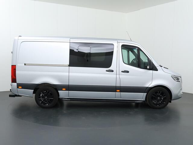 Mercedes-Benz SPRINTER 319 | 3.0 V6 | L2 H1 | Dubbele Cabine | 3500 KG AHW | LM Velgen | Distronic | Trekhaak | 5-zits | V6 | Climate Control | Parkeercamera | Lederen bekleding | Certified