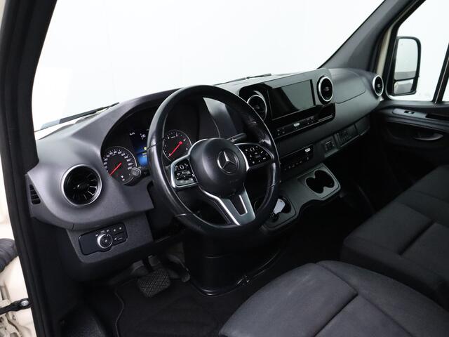 Mercedes-Benz SPRINTER 317CDI 9G-Tronic Automaat L2H2 | Led | 10" Mbux Navigatie+Camera | 3-Persoons | Trekhaak