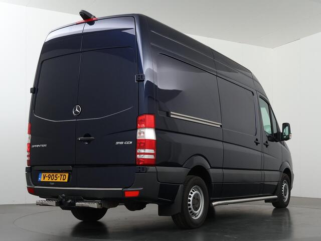 Mercedes-Benz SPRINTER 316 CDI Aut. | L2 H2 | Airco | Cruise Control | Trekhaak | Parkeercamera | 3500KG. AHW | 3-zits