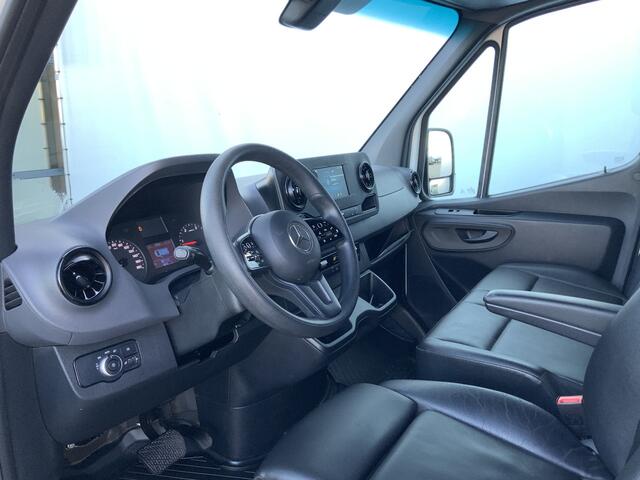 Mercedes-Benz SPRINTER 319 3.0 CDI L2H2 Automaat Airco Navi Cruise Leer 3 Zits Opstap &Trekhaak 2000kg Euro 6 Camera 6 Cilinder