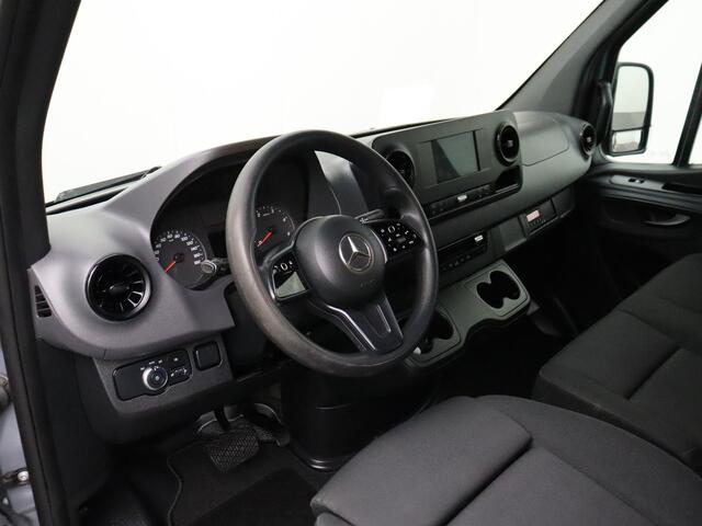 Mercedes-Benz SPRINTER 319CDI 3.0V6 Dubbele Cabine Open Laadbak | 3500Kg Trekhaak | 7-Persoons | Navigatie
