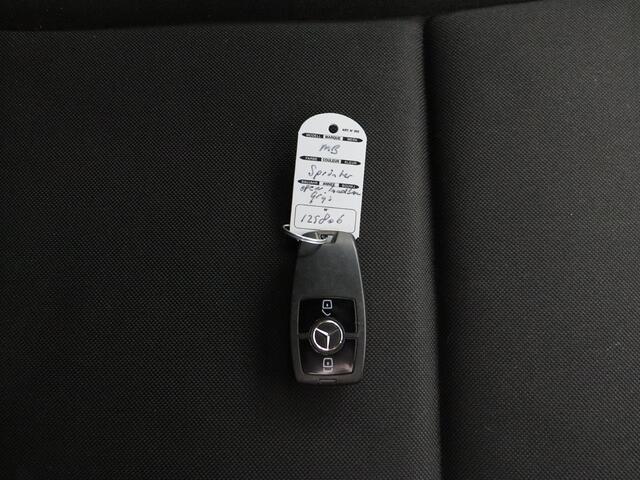 Mercedes-Benz SPRINTER 319CDI 3.0V6 Dubbele Cabine Open Laadbak | 3500Kg Trekhaak | 7-Persoons | Navigatie