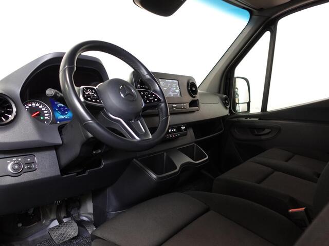 Mercedes-Benz SPRINTER 1.9 CDI 150PK L2H2 RWD Automaat Airco Navigatie Camera 3Zits Cruise Control