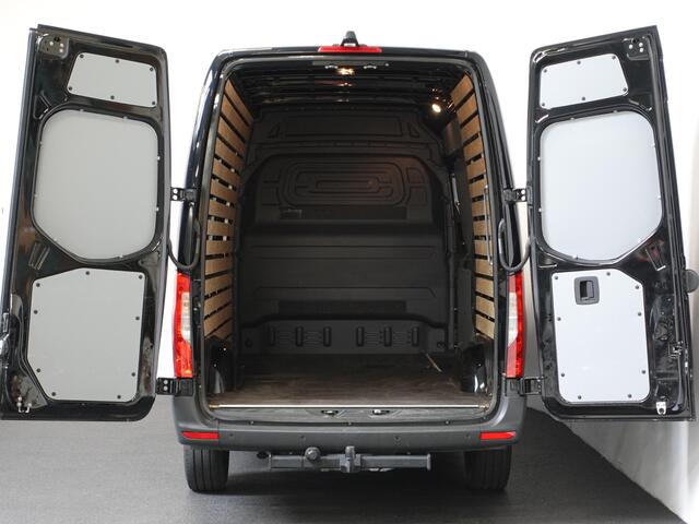 Mercedes-Benz SPRINTER 1.9 CDI 150PK L2H2 RWD Automaat Airco Navigatie Camera 3Zits Cruise Control