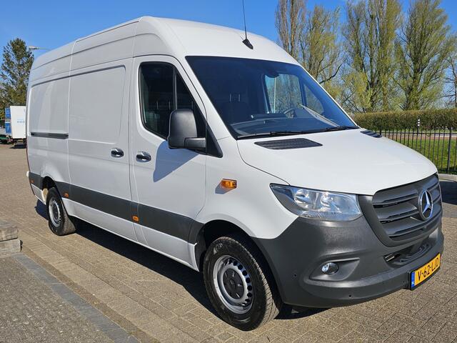 Mercedes-Benz SPRINTER 317 1.9 CDI L2-H2 Pro Automaat * 360 graden Camera * Navi * MBUX *