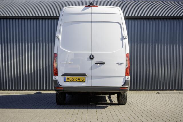 Mercedes-Benz SPRINTER 311 CDI L2H2 | Inrichting | Mbux | Camera | CarPlay | Climate | | Omvormer | Oprijplaat | Euro 6