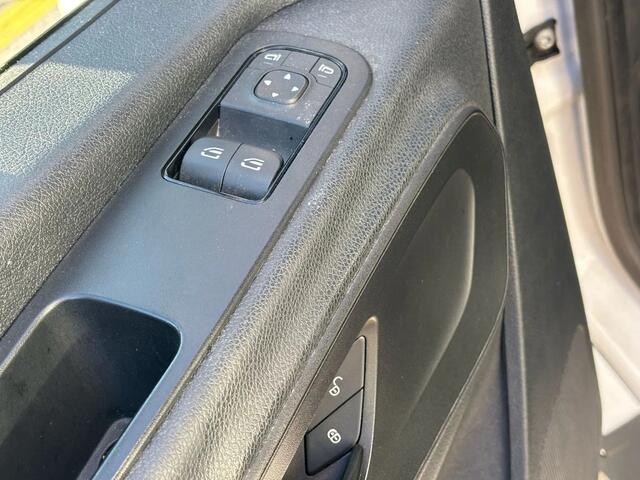 Mercedes-Benz SPRINTER 516cdi automaat airco bakwagen met laadklep