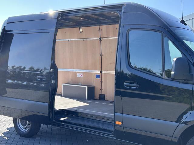 Mercedes-Benz SPRINTER 317 CDI 170 PK / L2H2 / AIRCO / CRUISE / CAMERA / NAVIGATIE / 3-ZITS