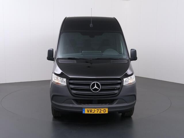 Mercedes-Benz SPRINTER 317 CDI | L2 H2 | Parkeercamera | 3-zits | Comfortstoel | Navigatie | Airco | Stoelverwarming | Certified