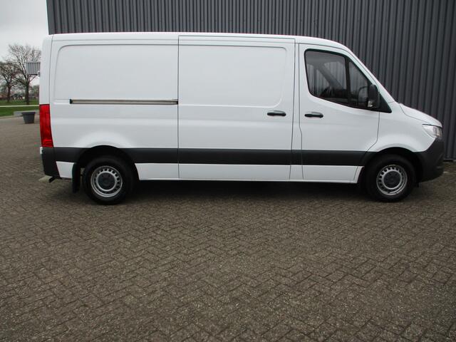 Mercedes-Benz SPRINTER 214 143 PK L2H1 Airco Apple CarPlay Trekaak