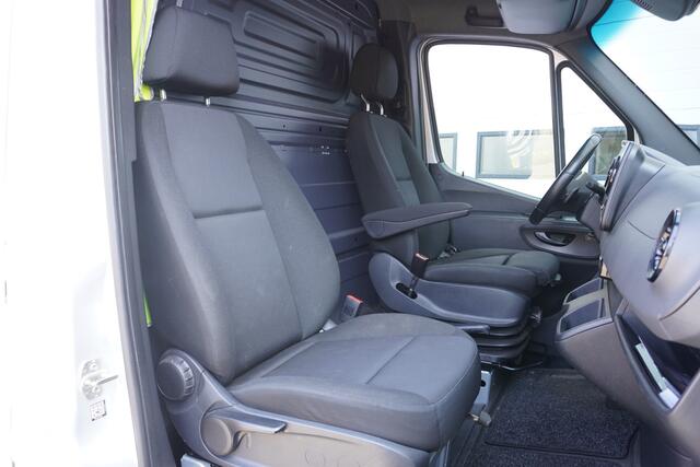Mercedes-Benz SPRINTER 311 2.2 CDI L2H2 Automaat EURO 6 - A/C Climate - Navi - Cruise - ¤15.950,- Excl.