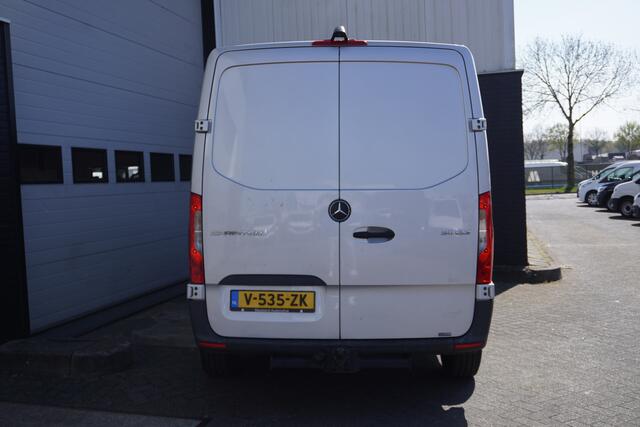 Mercedes-Benz SPRINTER 311 2.2 CDI L2H2 Automaat EURO 6 - A/C Climate - Navi - Cruise - ¤15.950,- Excl.