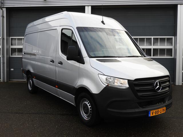 Mercedes-Benz SPRINTER 317 1.9 CDI L2H2 AUT | CAMERA | MBUX | 3.5t TREKHAAK