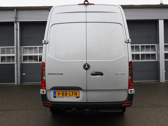 Mercedes-Benz SPRINTER 317 1.9 CDI L2H2 AUT | CAMERA | MBUX | 3.5t TREKHAAK