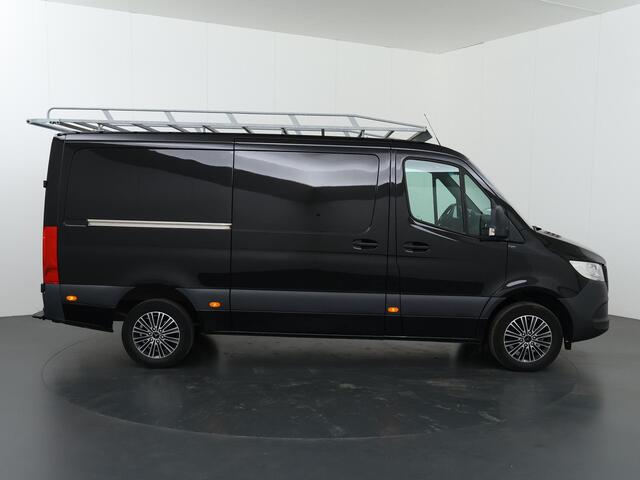 Mercedes-Benz SPRINTER 317 CDI Aut. | L2 H1 | 3500 KG Trekhaak | Lederen bekleding | Navigatie | Parkeercamera | Climate Control | Keyless Go | Certified