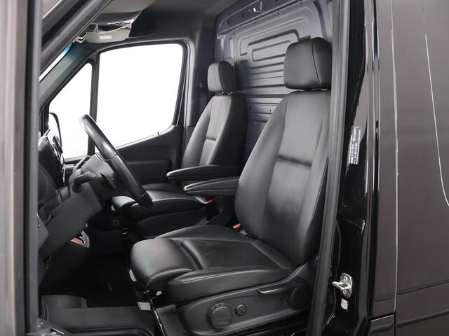 Mercedes-Benz SPRINTER 317 CDI Aut. | L2 H1 | 3500 KG Trekhaak | Lederen bekleding | Navigatie | Parkeercamera | Climate Control | Keyless Go | Certified