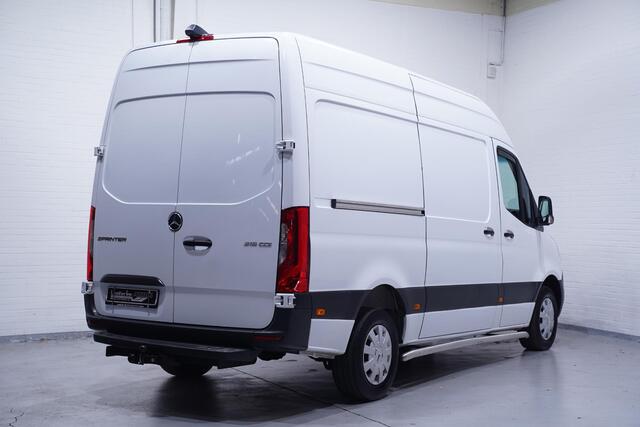Mercedes-Benz SPRINTER 316 CDI 163 pk Aut. L2H2 Navi, Trekhaak Camera, Dodehoek Assist, Laadruimte Pakket, NAP, 3-Zits