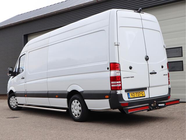 Mercedes-Benz SPRINTER 316 CDI Euro 6 Automaat L3H2 - Trekhaak - Airco - Camera