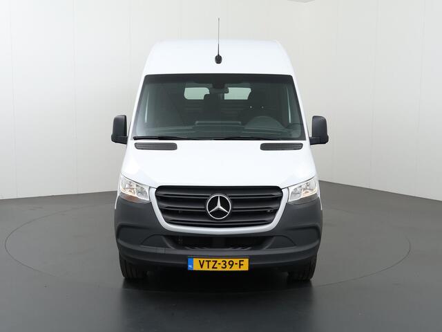 Mercedes-Benz SPRINTER 317 CDI Aut. | L2 H2 | Airco | Cruise Control | Trekhaak | Achterdeuren met ruit | Comfort-stoel | Certified