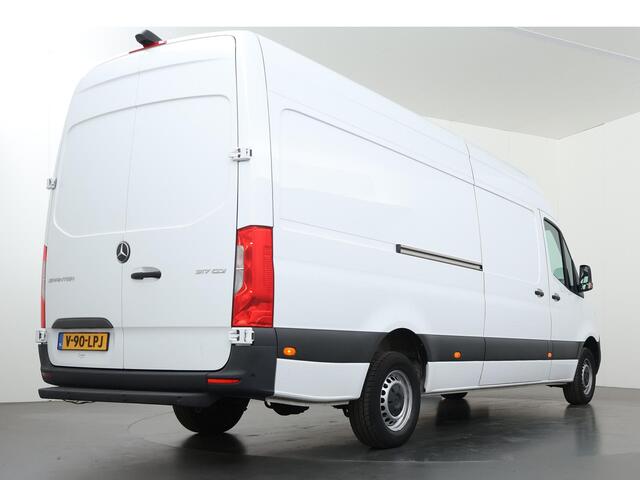 Mercedes-Benz SPRINTER 317 CDI Aut. | L3 H2 | Aut. | Parkeercamera | Airco | Cruise Control | Opstaptrede | 3-zits | Stoelverwarming | Certified |
