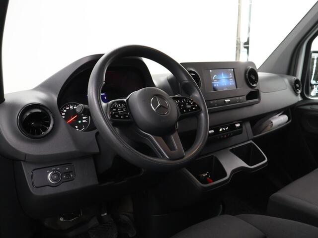 Mercedes-Benz SPRINTER 317 CDI Aut. | L3 H2 | Aut. | Parkeercamera | Airco | Cruise Control | Opstaptrede | 3-zits | Stoelverwarming | Certified |