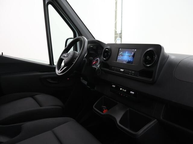 Mercedes-Benz SPRINTER 317 CDI Aut. | L3 H2 | Aut. | Parkeercamera | Airco | Cruise Control | Opstaptrede | 3-zits | Stoelverwarming | Certified |