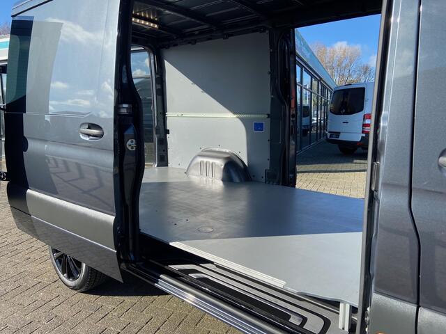 Mercedes-Benz SPRINTER 317 CDI L2H1 Euro 6 | RWD | 2x Schuifdeur | 3500KG AHW | 2x Gev. Stoel